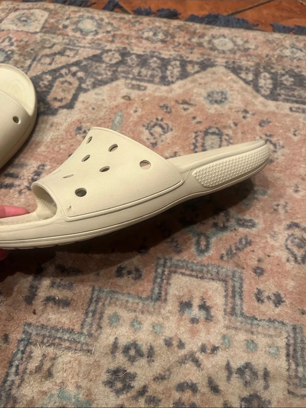 CROCS light nude